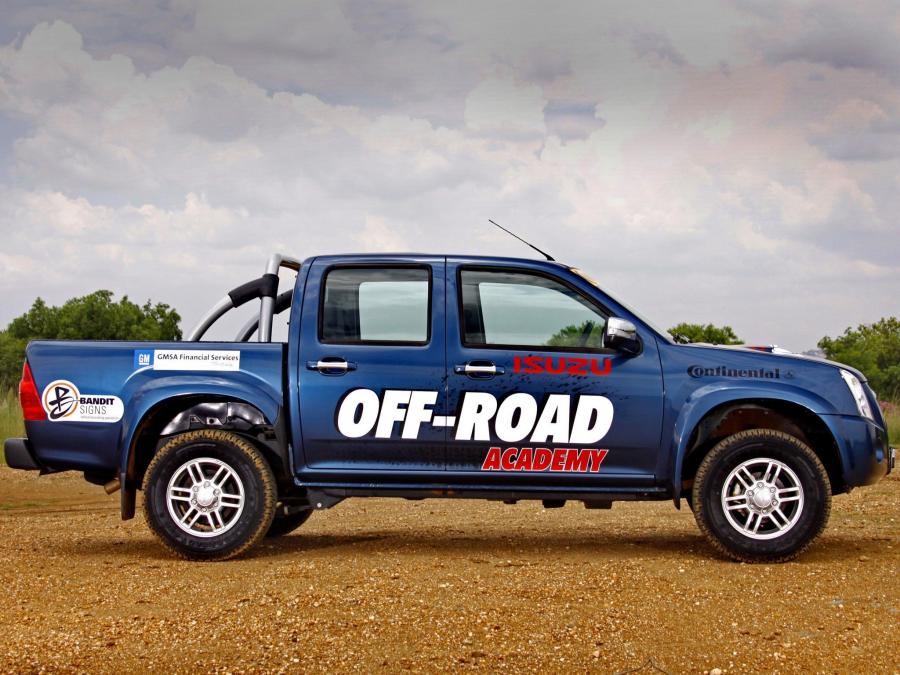  Isuzu KB Double Cab 2010 года  (фото 4 из 6)